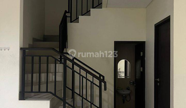 Cool Luxurious Good house to rent in the Lippo Cikarang area, 2nd floor 2