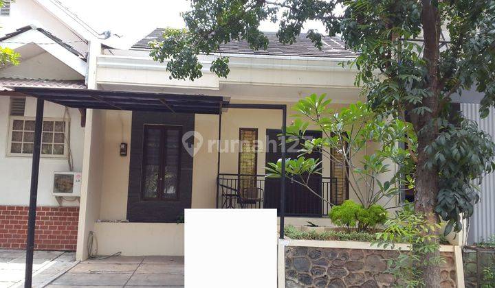 Cool Luxurious Good house for sale in the Lippo Cikarang area, 1.1/2 and floor, ready to move in. 1