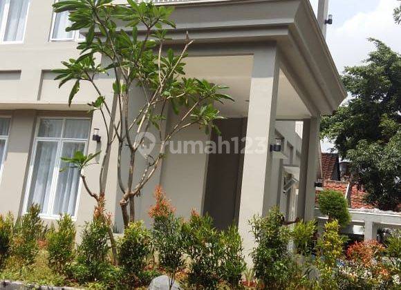 Cool Luxurious Good house for sale in the Lippo Cikarang area, 2nd floor, ready to move in. 1