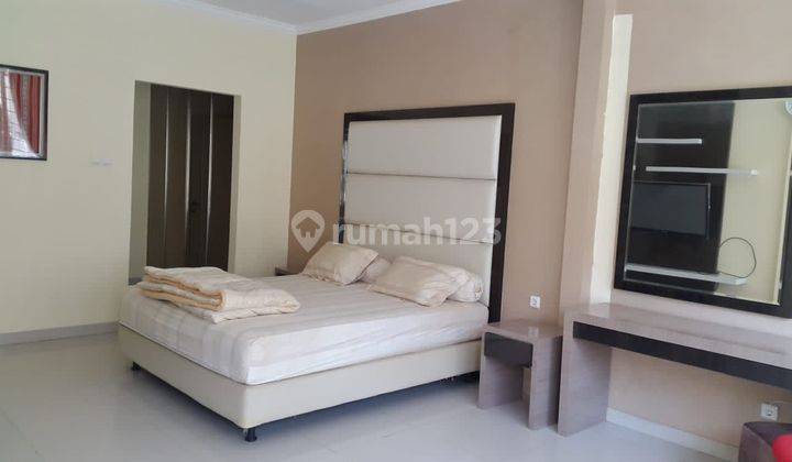 Cool luxurious  Good house to rent in the Lippo Cikarang area, fully furnished and ready to use. 2