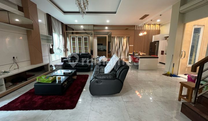 Beautiful View Luxurious Cool House, Ready to Occupy in Lippo Cikarang, SHM