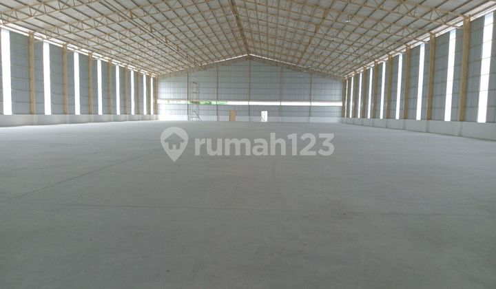 Beautiful View, Luxury, Cool Warehouse Or Factory In The Lippo Cikarang Area