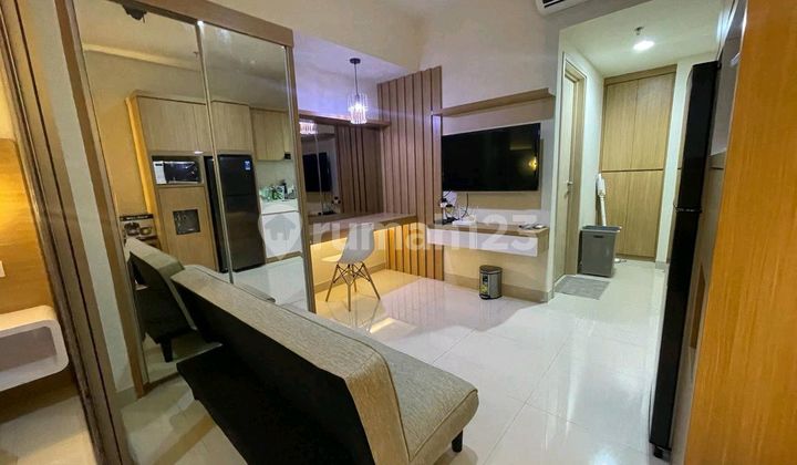 Beautiful View and Cool, Luxurious Design, Very Nice Apartment with 1 Bedroom in Lippo Cikarang 2