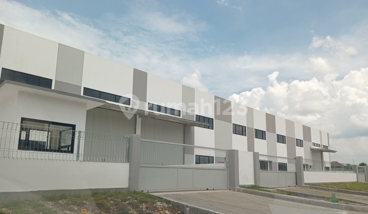 Beautiful View Cool Strategic Location In Luxurious And Cool Industrial Area.