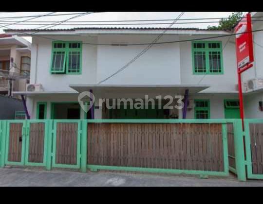 Rumah Strategis Di Halim / ******** Aktif Siap Huni.jlcepat.termurah Di Area. Shm . 2 Lantai Rumah Strategis Di Halim / ******** Aktif Siap Huni.jlcepat.termurah Di Area. Shm . 2 Lantai