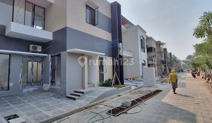 Rumah Modern Dalam Perumahan Dekat Jogja City Mall  2