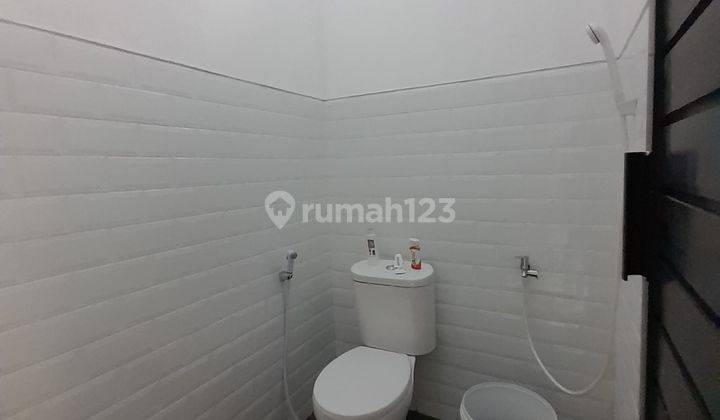 Rumah Baru Minimalis Modern Dekat Pasar Klewer 6
