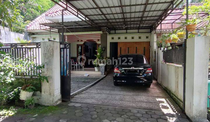 Rumah Di Sleman Dingin Dengan View Merapi Cantik 1