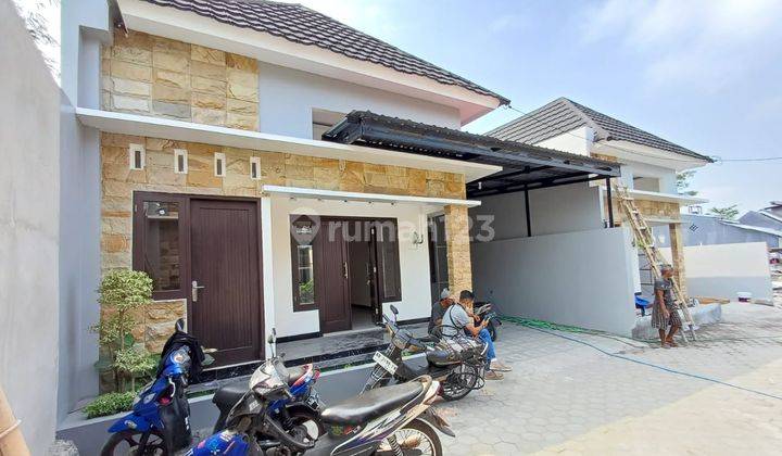 Rumah Modern Dalam Cluster 9 Unit di Jl Tajem Dekat Budi Mulia 2