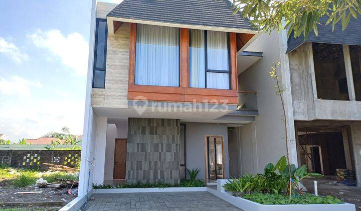 Rumah Modern Tropikal Dalam Ringroad Jogja Lokasi Istimewa 2