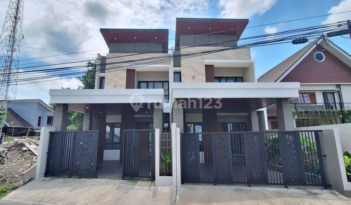 Rumah Mewah Modern 2 Lantai di Ngaglik Dekat Kampus Uii 1