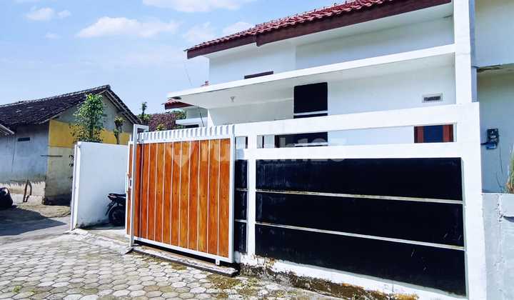 Disewakan Rumah Bagus Minimalis Dekat Pasar Deli, Klaten 1