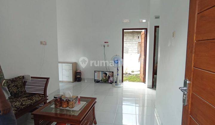 Disewakan Rumah Bagus Minimalis Dekat Pasar Deli, Klaten 6