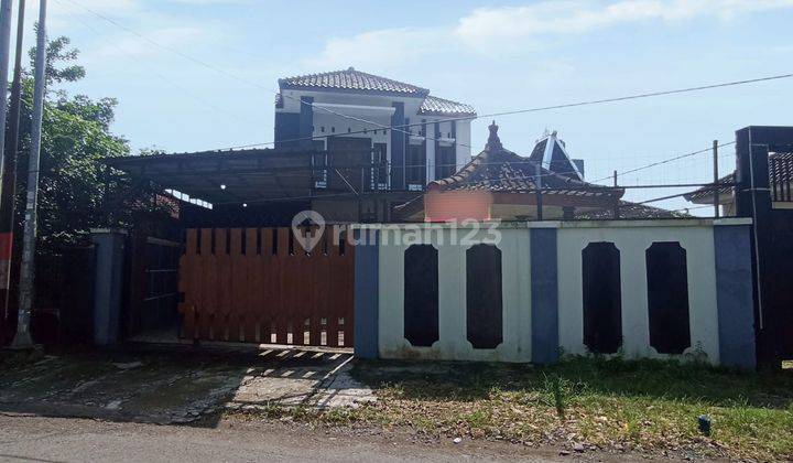 Rumah 2 Lantai Siap Huni Mangku Jalan Aspal Dekat Pasar Kotagede 1