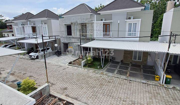 Rumah Cantik 2 Lantai Dalam Perumahan di Sleman Dekat Pku Gamping 2