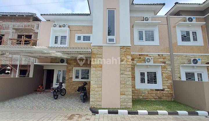 Rumah 2 Lantai Full Furnished Dalam Perumahan di Ngaglik, Sleman 1