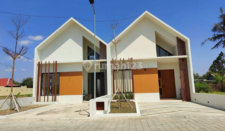 Rumah Scandinavian Baru Full Furnished View Persawahan 1