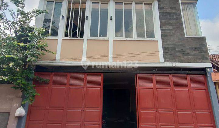 Rumah Bagus 3 Lantai Semi Furnished Siap Huni di Mlati, Sleman  1