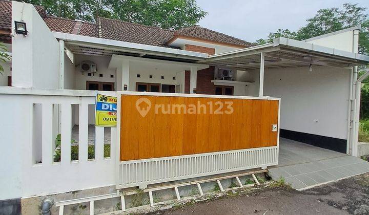 Rumah 2 Lantai Siap Huni Bonus Kitchen Set Dalam Perum di Sleman 2