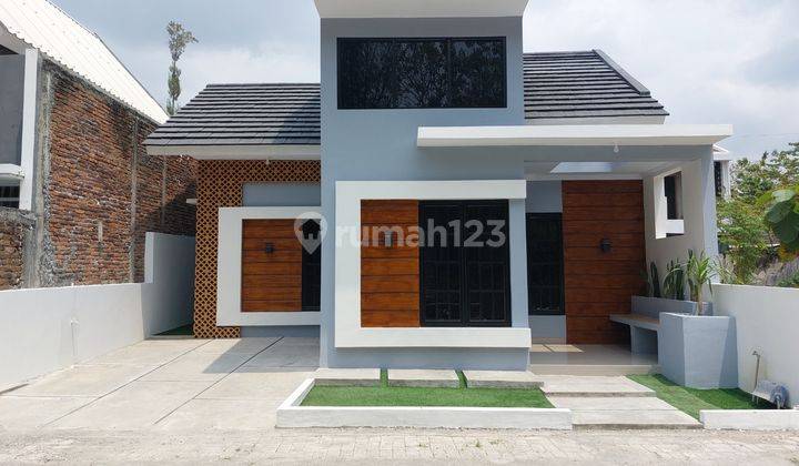 Rumah Minimalis Modern Dalam Cluster Dekat Kampus Alma Ata  1