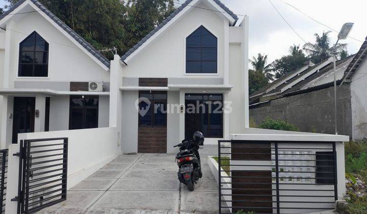 Rumah Baru Minimalis Dengan Mezzanine Dekat Sleman City Hall 1