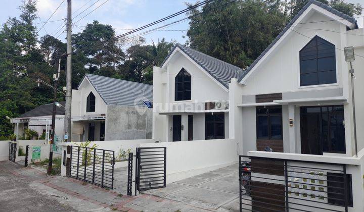 Rumah Baru Minimalis Dengan Mezzanine Dekat Sleman City Hall 2