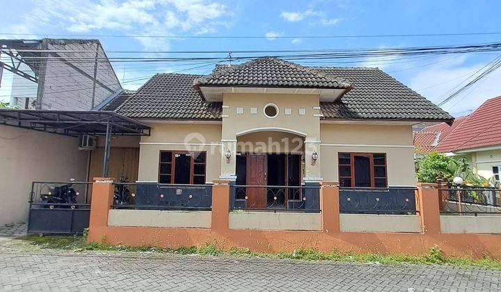 Rumah Hook Full Furnished di Sleman Timur Hanya 5 Menit Amplaz  2