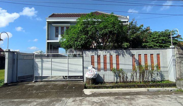 Rumah 2 Lantai Tanah Luas Dekat Tugu Jogja Dan Kampus Ugm Uny 1