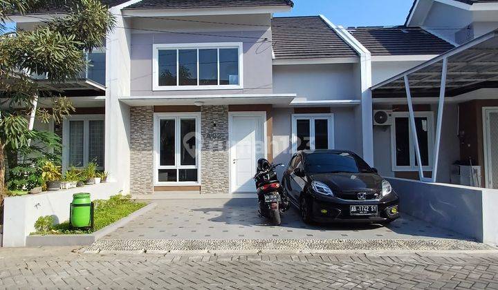 Rumah Siap Huni Dengan Mezzanine Carport Luas Dalam Perum 1