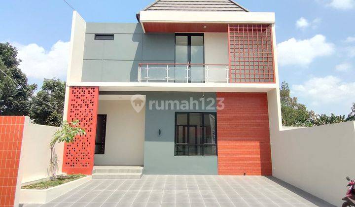 Rumah Modern 2 Lantai Dalam Perumahan di Sleman Utara Dekat Uii 2