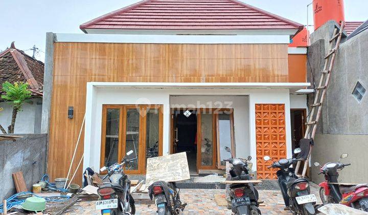 Rumah Baru Modern Minimalis Siap Huni di Ngaglik Dekat Al Azhar 1