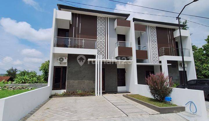 Rumah Modern 2 Lantai Dalam Perumahan di Gamping Dekat Kampus Umy 1