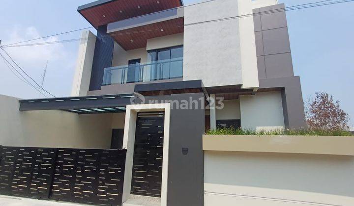 Rumah Baru 2 Lantai Modern Elegan Dekat Kampus Uii  2