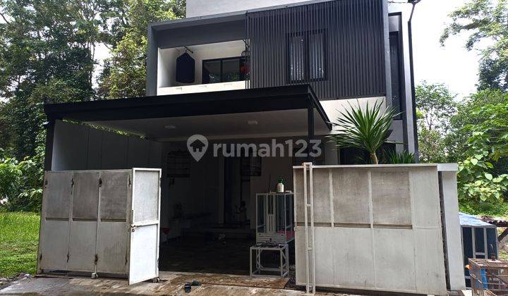 Rumah Modern Kontemporer 2 Lantai Siap Huni di Wedomartani 2