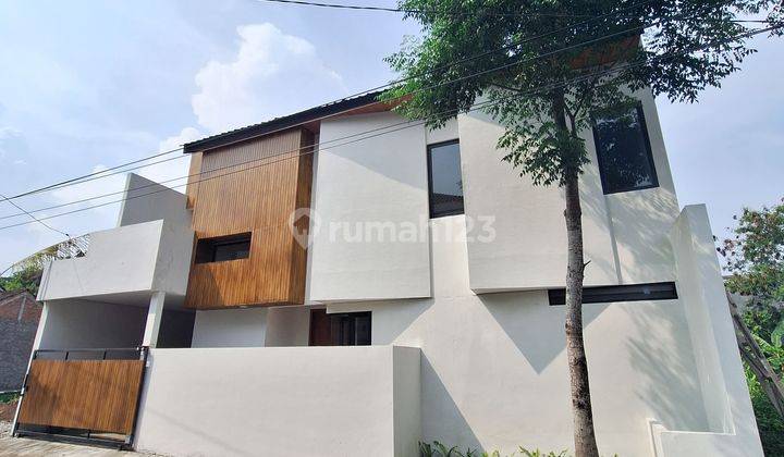 Rumah 2 Lantai Siap Huni Modern Elegan Siap Jadi Rumah Ternyaman 2