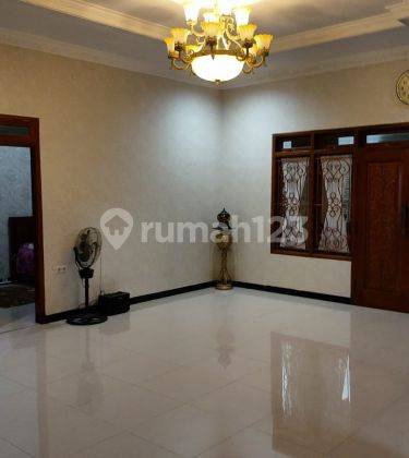 Rumah Cantik 2 Lantai Siap Pakai Di Semarang Barat 2