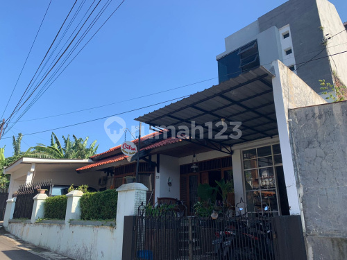Dijual Rumah 2 Lantai di daerah Banyumanik A4515 1