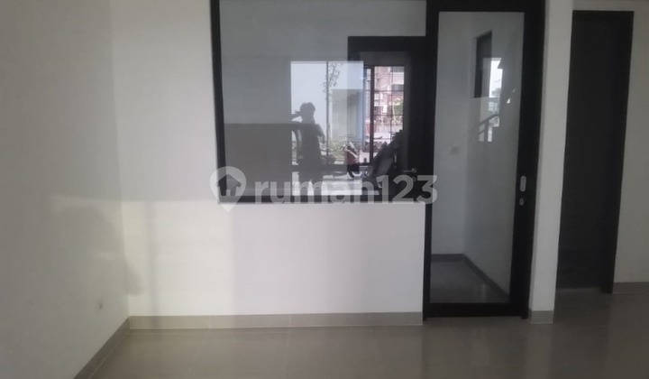 For Sale 3-Story House in Osaka Residences PIK 2, Size 5 x 10