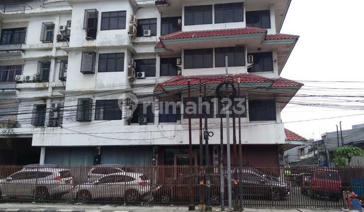 FOR SALE Corner Shop House Bandengan Selatan Size 9 x 20 1