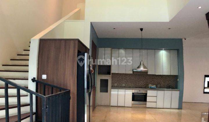 Dijual Rumah di Senopati Luas Tanah 358 m2 SHM 2