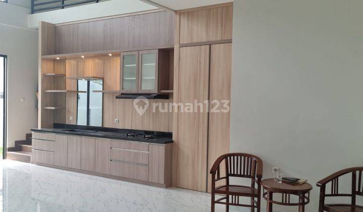 Dijual Rumah di Sentul City Santorini Luas 236 m2 River View  2