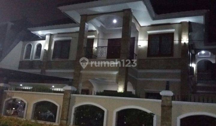 Dijual Rumah Mewah Duren Sawit Luas 436 m2 Kolam Renang 2