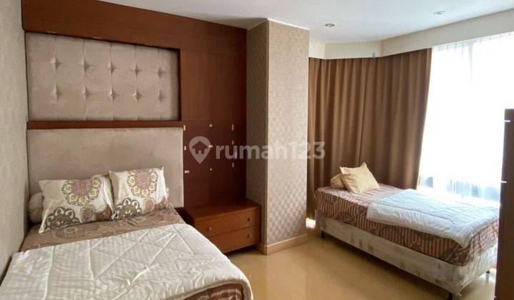 Disewa Apartment Taman Anggrek Type 3 BR Luas 146 m2 Furnished 2