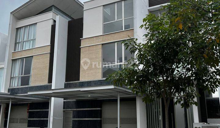 DISEWA Rumah Golf Island PIK Luas 12 x 35 Golf View Private Lift 1