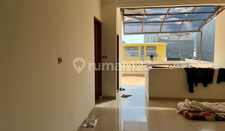DISEWA Rumah di Muara Karang Luas 8 x 15 2.5 Lantai 2