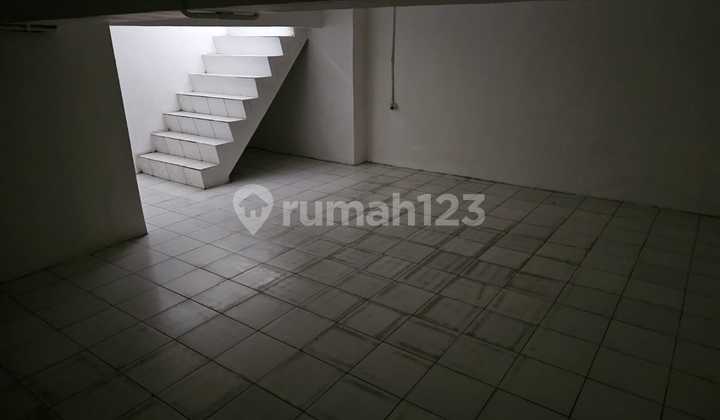 For Rent Shop House in Petojo, Size 8 X 21, 4 Floors + Basement 2