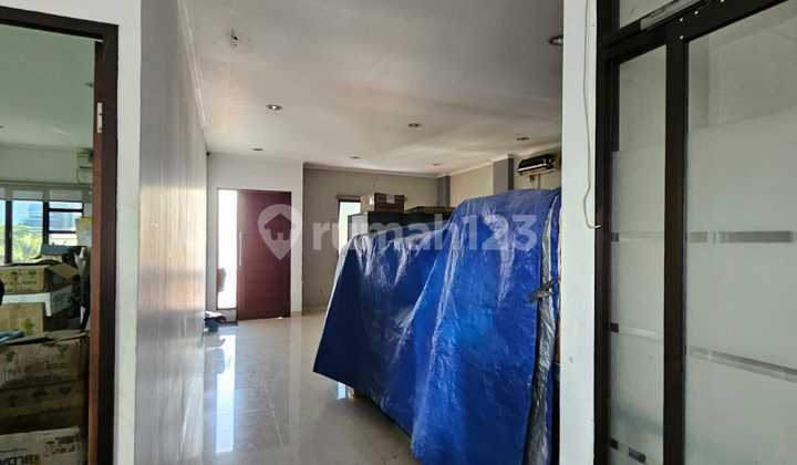 FOR SALE House on JL Janur Hijau Kelapa Gading Area 239 m2 Corner 2