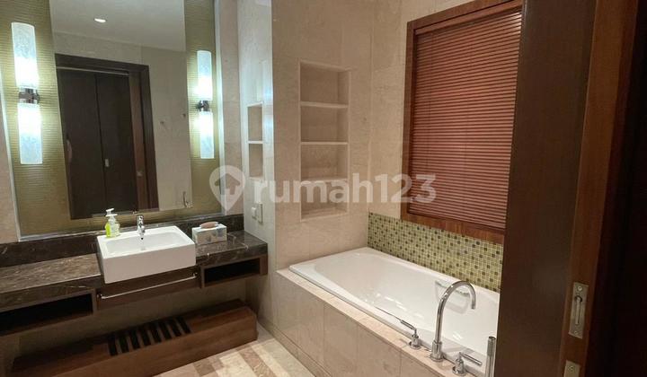 FOR RENT Oakwood Mega Kuningan Apartment Type 3 BR Area 200 m2 Furnished FOR RENT Oakwood Mega Kuningan Apartment Type 3 BR Area 200 m2 Furnished