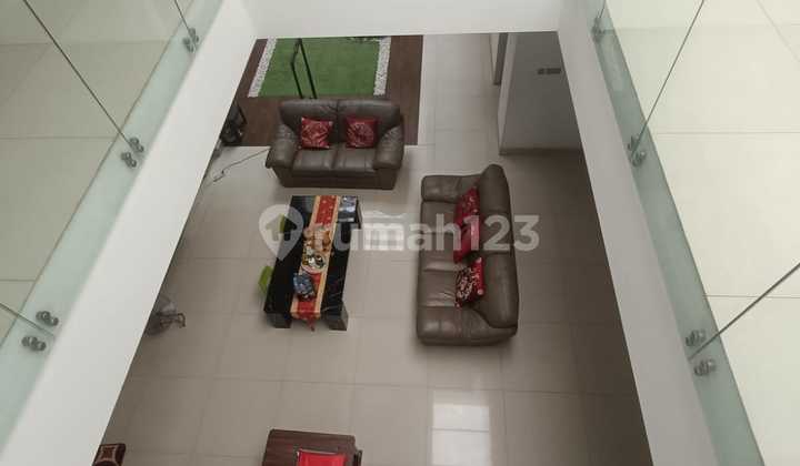 DIJUAL Rumah di Jelambar 5 Lantai Luas 15 x 21  Semi Furnished 2