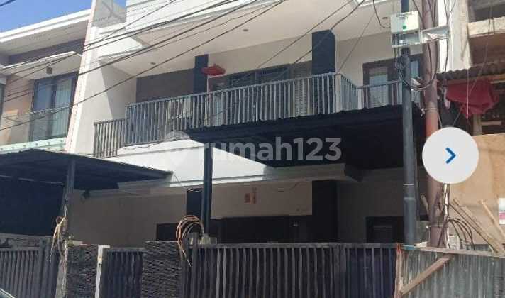 DISEWA Rumah di Gading Elok Barat Luas Tanah 162 m2 1